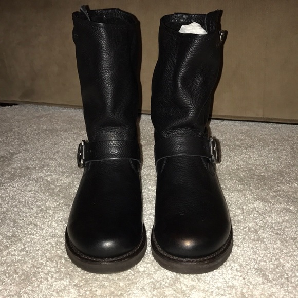 Frye Boots- Veronica Short in Black - Picture 3 of 6